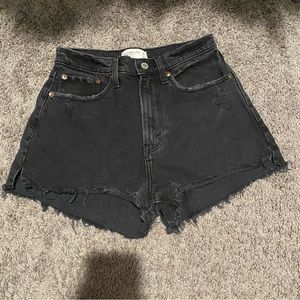 Abercrombie Curve Love Mom Short